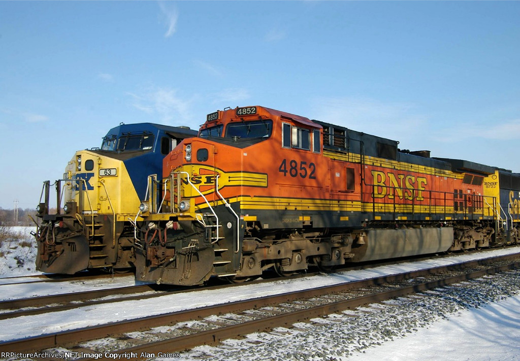 BNSF 4852